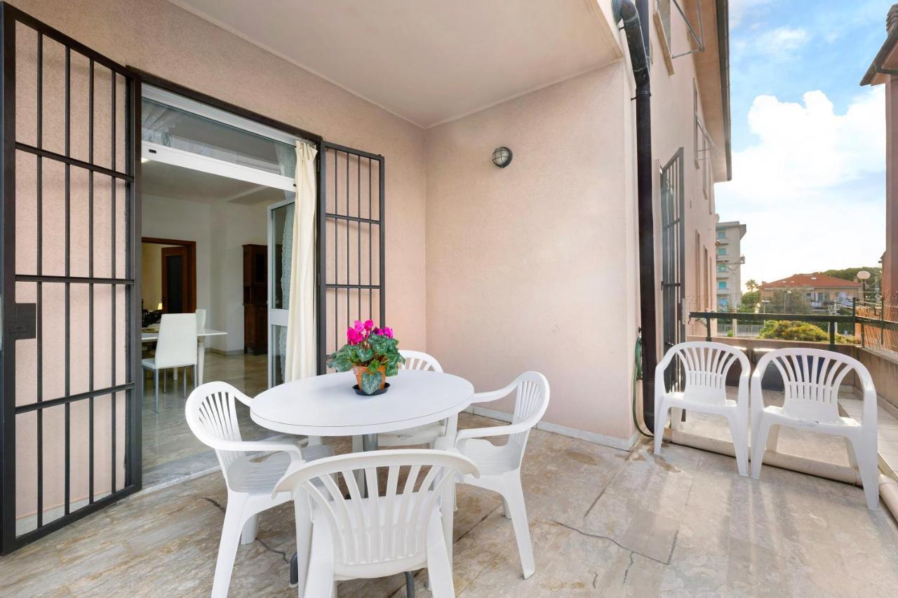 Casa Rosa Apartment โลอาโน ภายนอก รูปภาพ